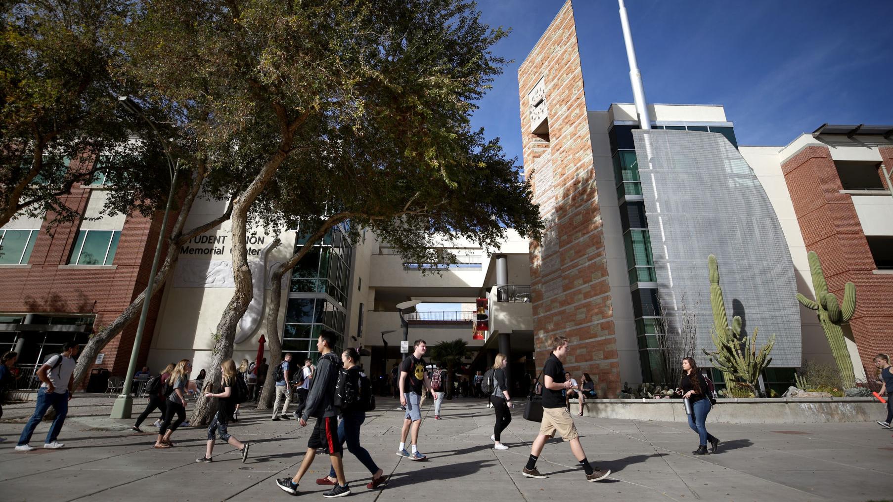Report: State financial support for college students down 54% since 2008